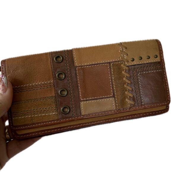 Fossil Mix Media Stud Embellished Leather Suede Patchwork Dual Bi-Fold Wallet - Picture 1 of 11